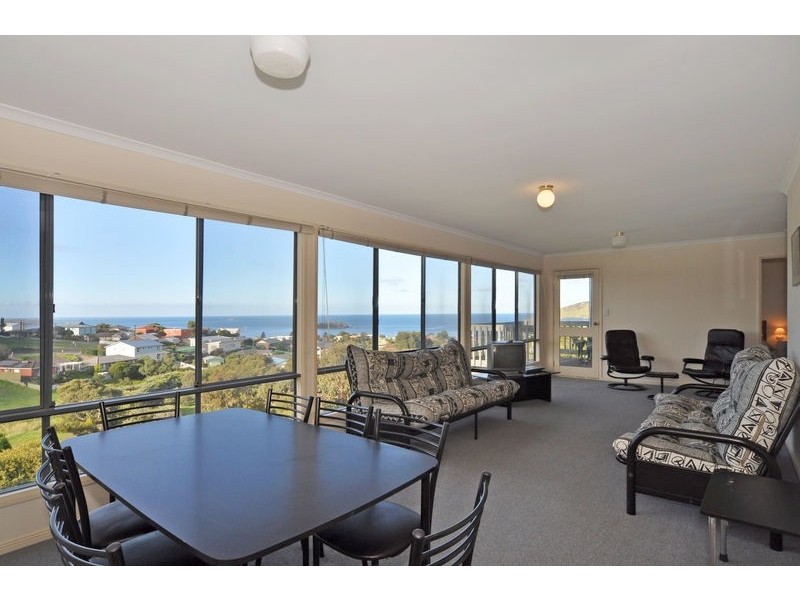 11 Theisenger Ct, Encounter Bay SA 5211