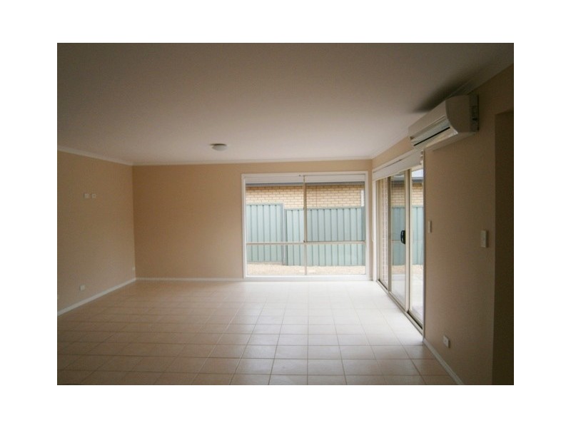 12 Robb St, Encounter Bay SA 5211