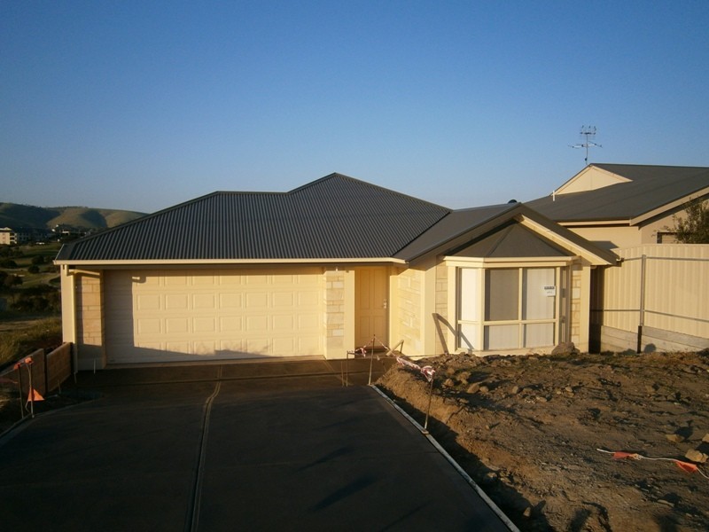 42 Cudmore Rd, Mccracken SA 5211