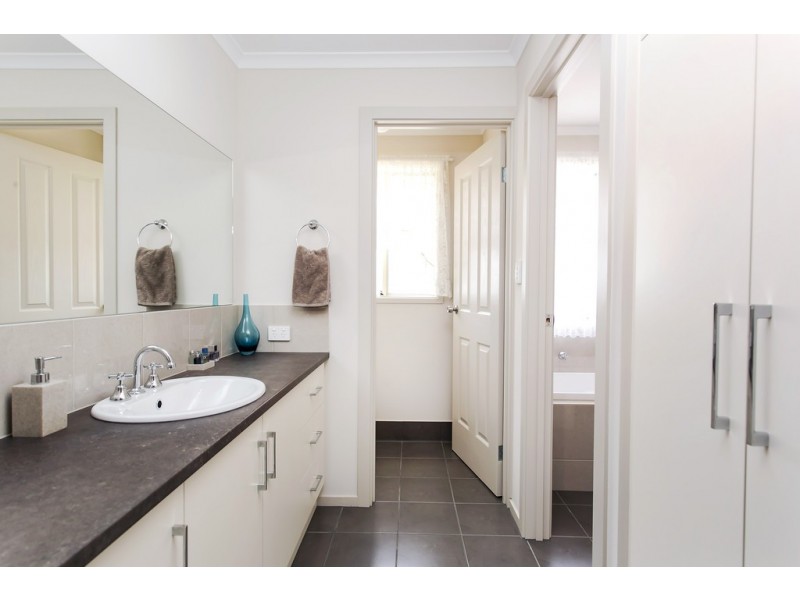 153 COROMANDEL DRIVE, Mccracken SA 5211