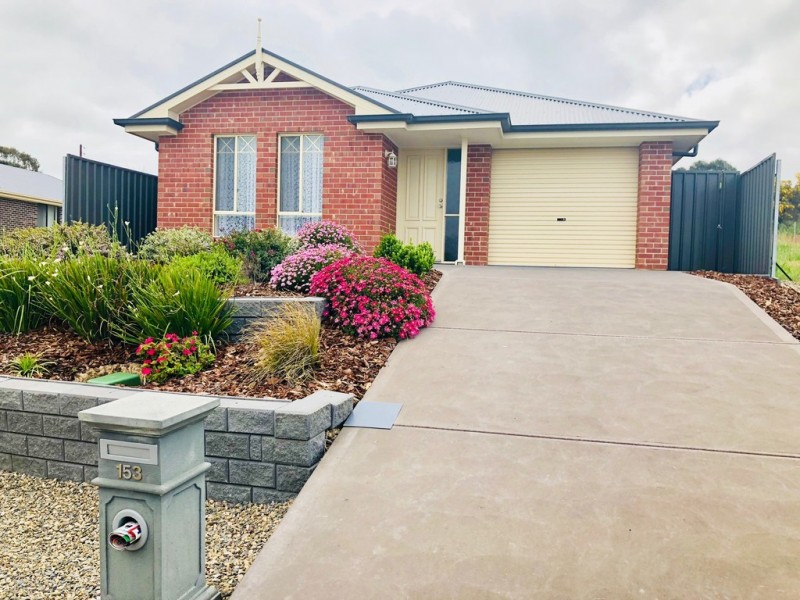 153 COROMANDEL DRIVE, Mccracken SA 5211
