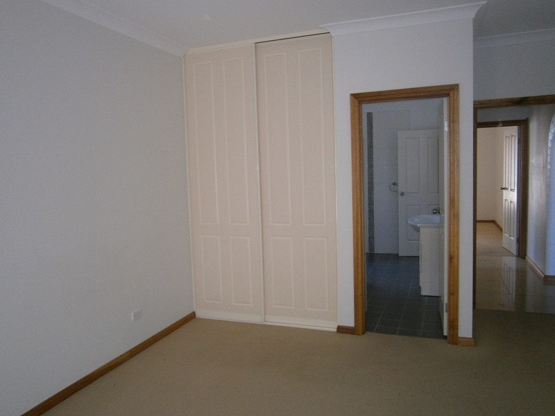 1/11 Tolmer Ct, Hayborough SA 5211