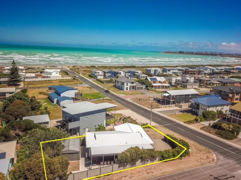 14 CHAPMAN ROAD, Middleton SA 5213