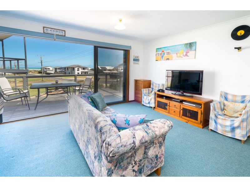 14 CHAPMAN ROAD, Middleton SA 5213