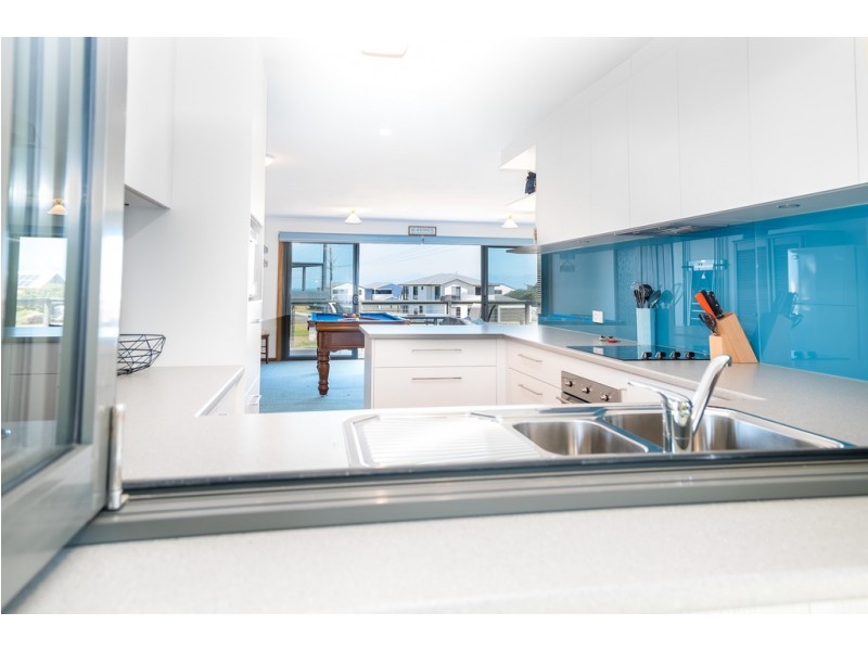 14 CHAPMAN ROAD, Middleton SA 5213