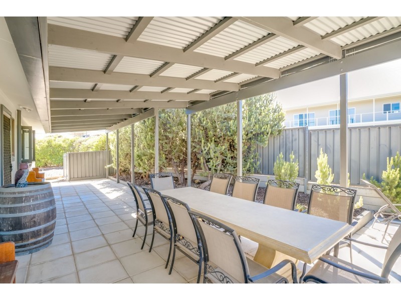 14 CHAPMAN ROAD, Middleton SA 5213