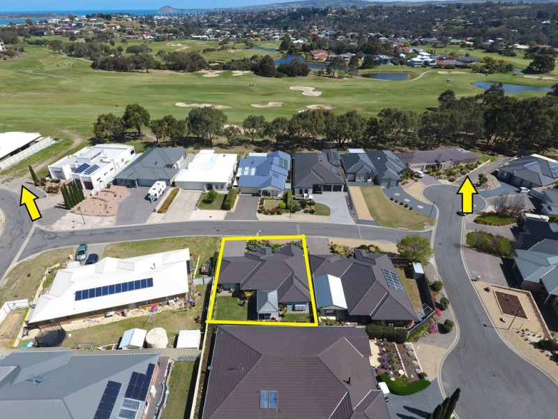 4 LINKS COURT, Mccracken SA 5211