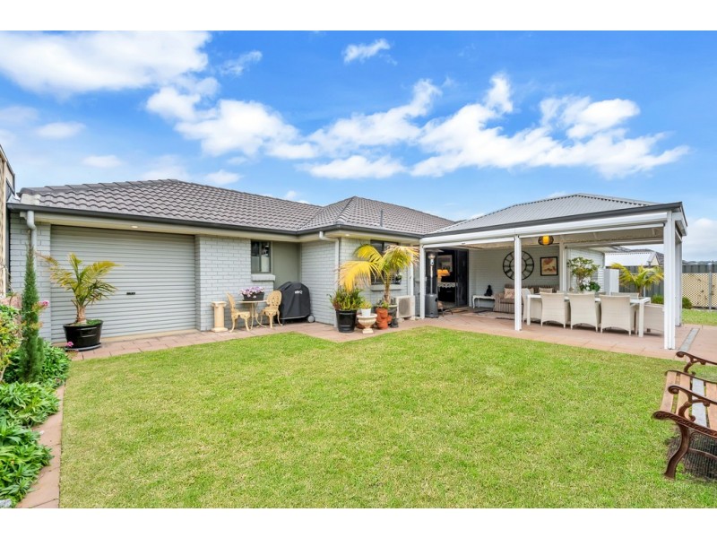 4 LINKS COURT, Mccracken SA 5211