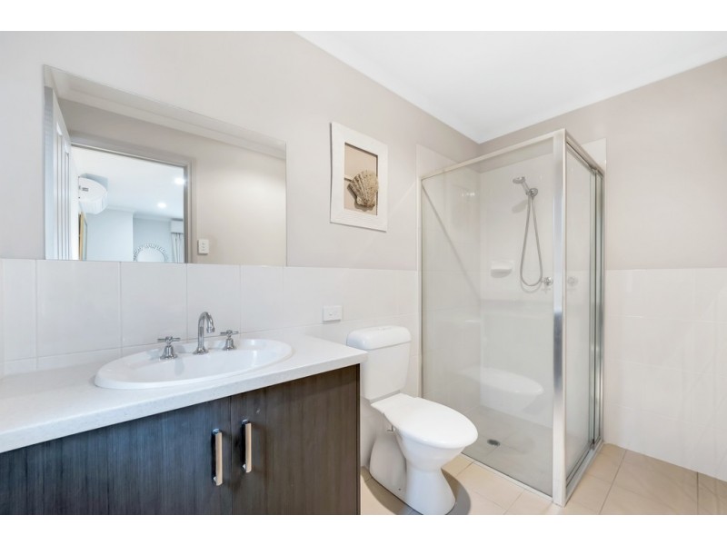 4 LINKS COURT, Mccracken SA 5211