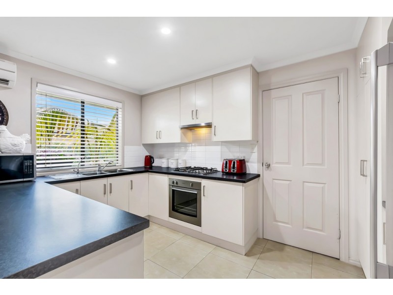 4 LINKS COURT, Mccracken SA 5211