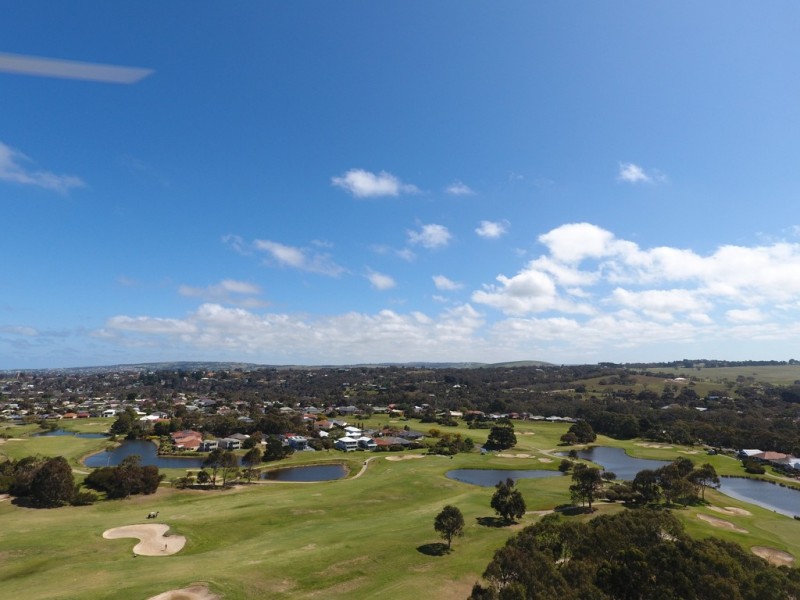 4 LINKS COURT, Mccracken SA 5211