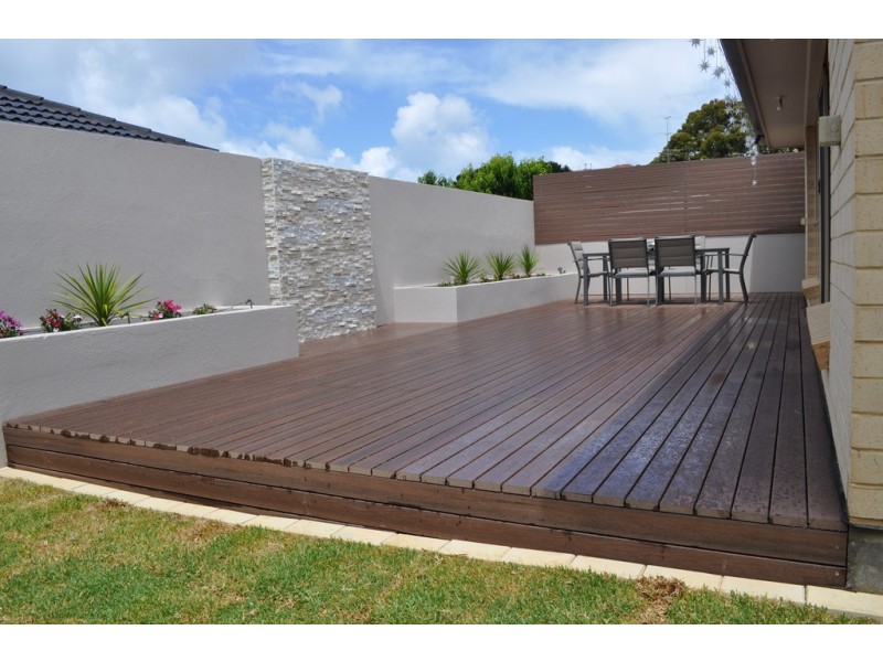 18 SWEETMAN AVENUE, Encounter Bay SA 5211