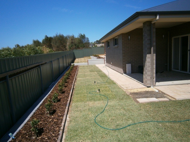 27 Jasmin Dr, Victor Harbor SA 5211