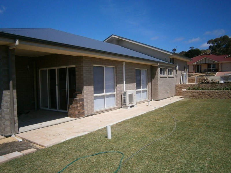 27 Jasmin Dr, Victor Harbor SA 5211