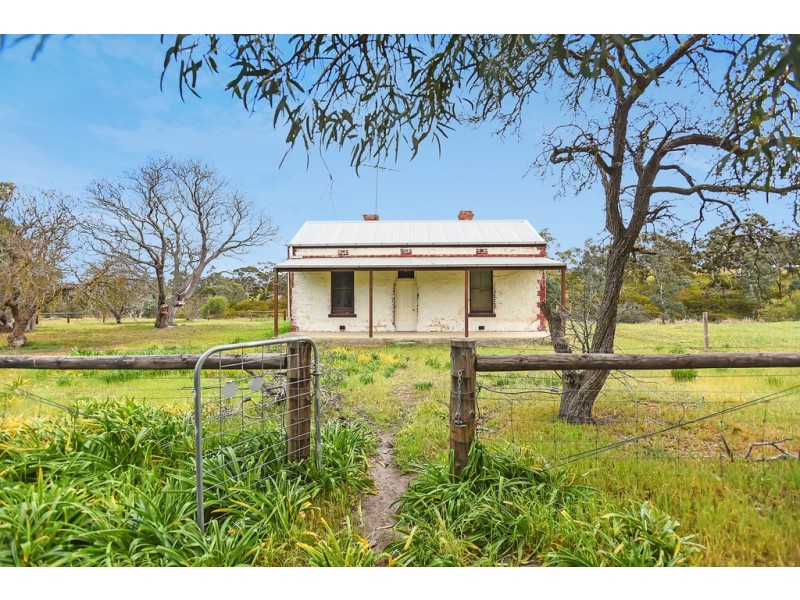 1296 Alexandrina Rd, Finniss SA 5255