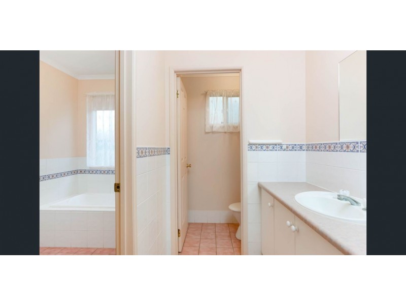 3 RYMILL AVENUE, Encounter Bay SA 5211