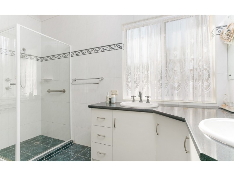 32 CUTTER CIRCUIT, Encounter Bay SA 5211