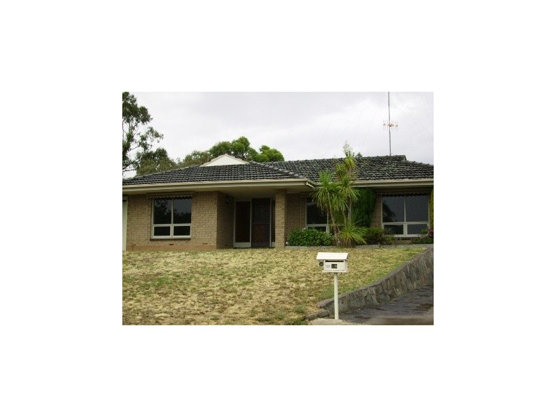 18 Marlborough Ave, Victor Harbor SA 5211