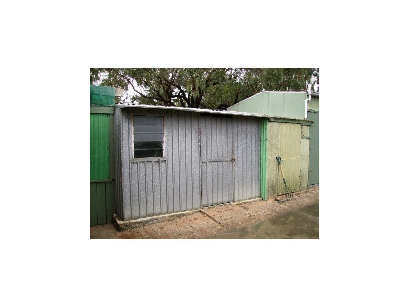 18 Marlborough Ave, Victor Harbor SA 5211