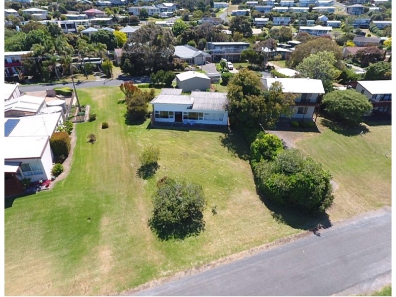 12 ISLAND VIEW CRESCENT, Encounter Bay SA 5211
