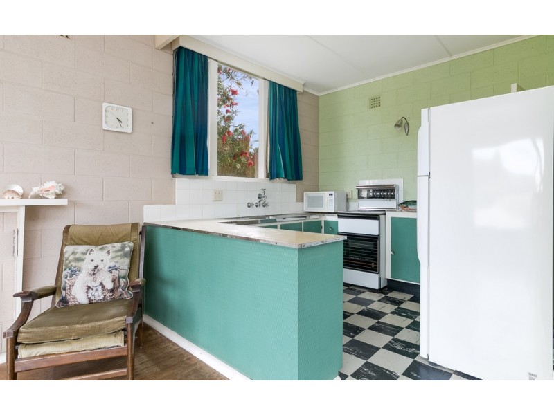 12 ISLAND VIEW CRESCENT, Encounter Bay SA 5211