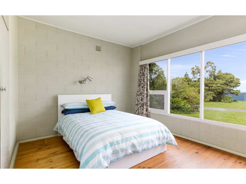 12 ISLAND VIEW CRESCENT, Encounter Bay SA 5211