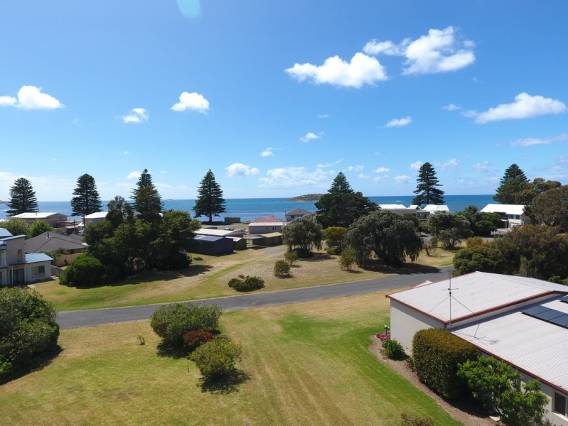 12 ISLAND VIEW CRESCENT, Encounter Bay SA 5211