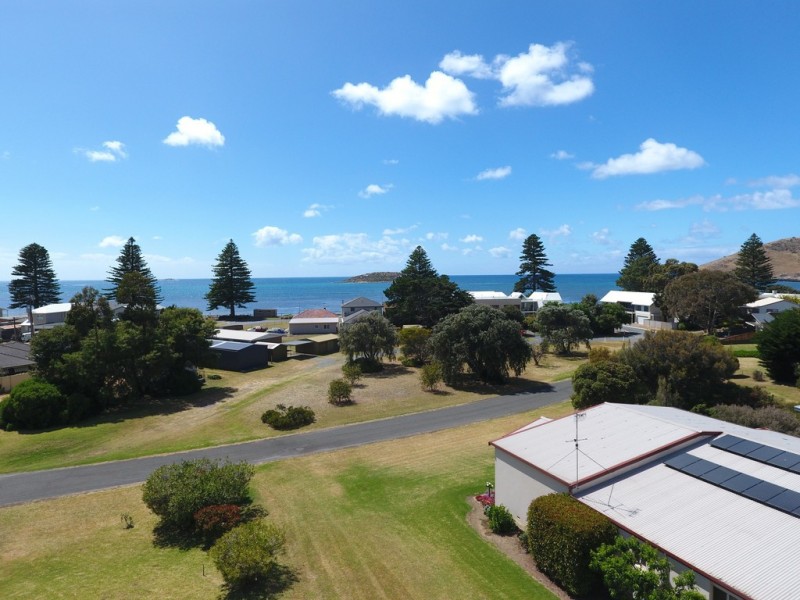 12 ISLAND VIEW CRESCENT, Encounter Bay SA 5211