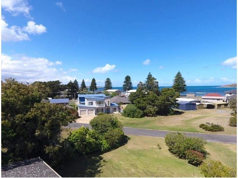 12 ISLAND VIEW CRESCENT, Encounter Bay SA 5211