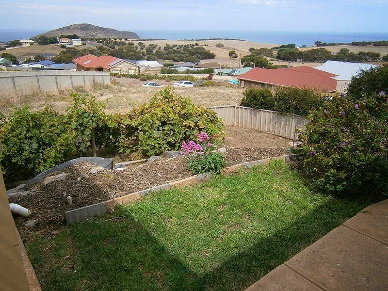 16 Three Gullies Road, Encounter Bay SA 5211