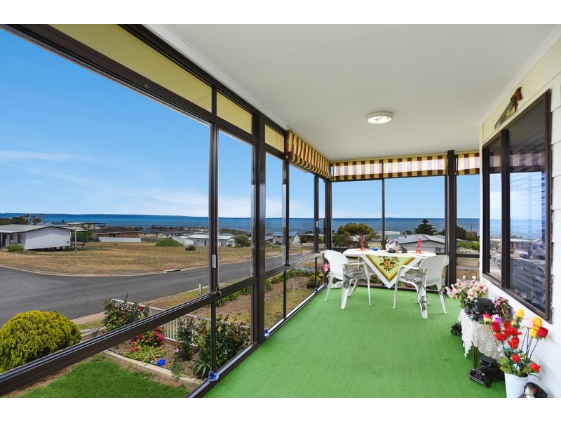 6 Elanora Crescent, Cape Jervis SA 5204