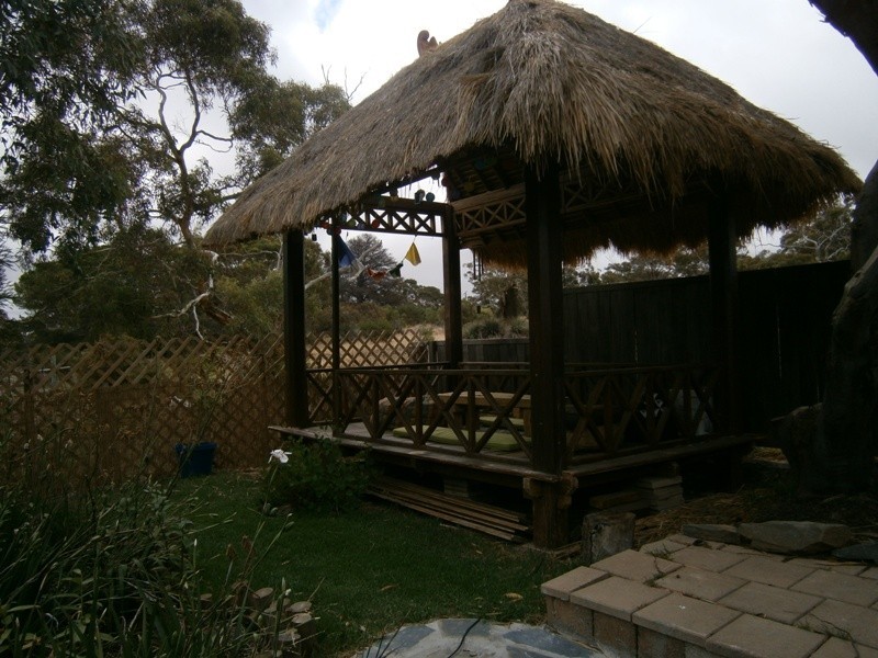 18 Altman Ave, Victor Harbor SA 5211
