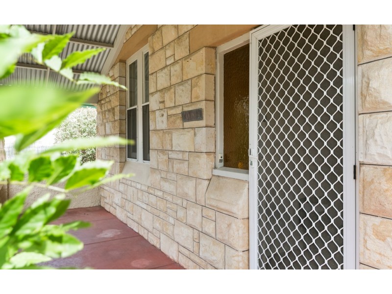 13 GRANTLEY AVENUE, Victor Harbor SA 5211