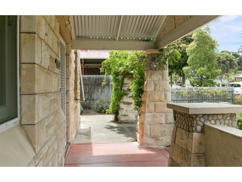 13 GRANTLEY AVENUE, Victor Harbor SA 5211