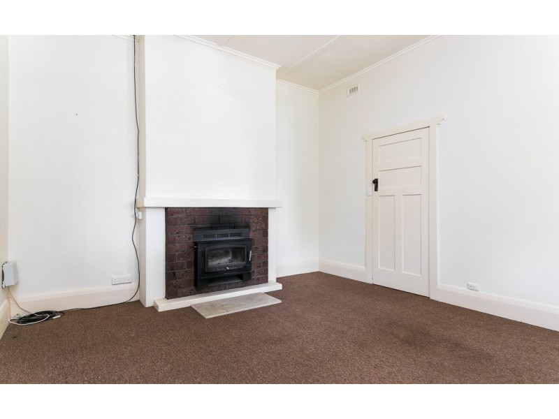 13 GRANTLEY AVENUE, Victor Harbor SA 5211