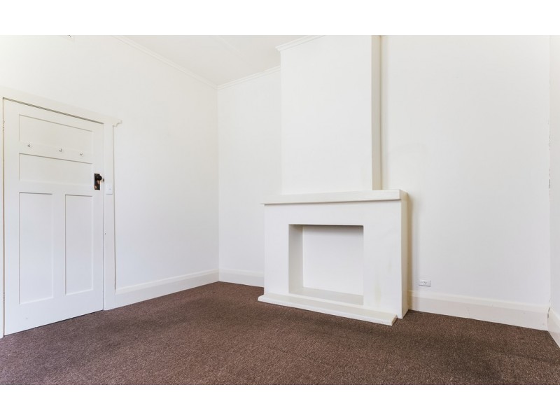 13 GRANTLEY AVENUE, Victor Harbor SA 5211