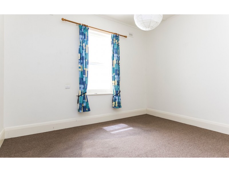 13 GRANTLEY AVENUE, Victor Harbor SA 5211