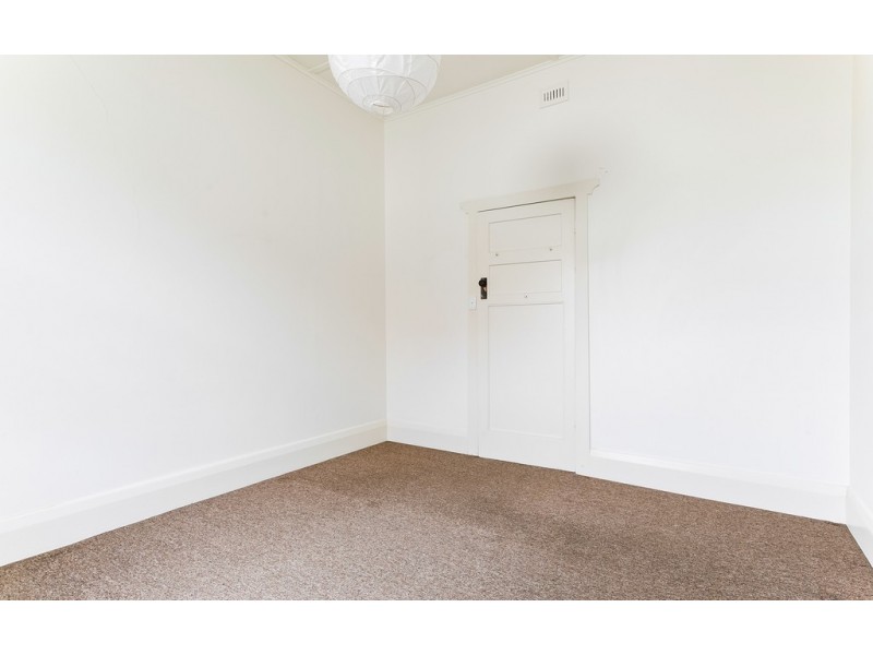 13 GRANTLEY AVENUE, Victor Harbor SA 5211