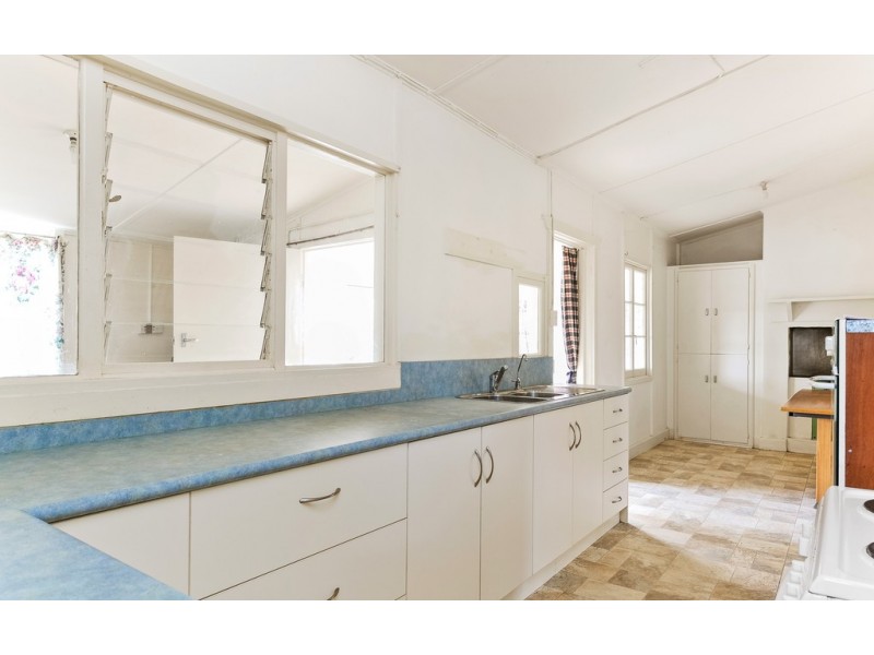 13 GRANTLEY AVENUE, Victor Harbor SA 5211