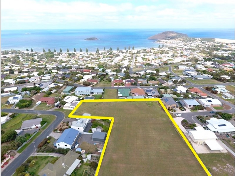 34 NORMA CRESCENT, Encounter Bay SA 5211