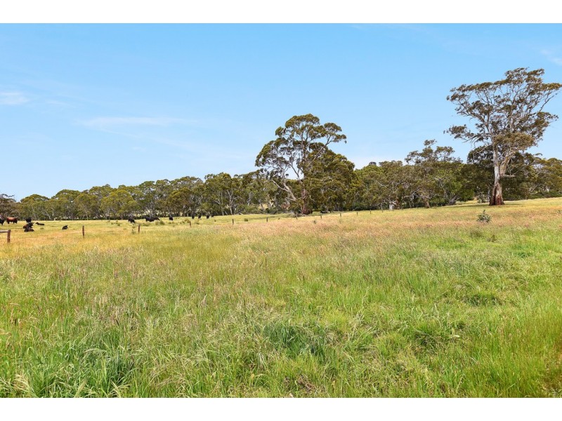 277 Sawpit Rd, Inman Valley SA 5211