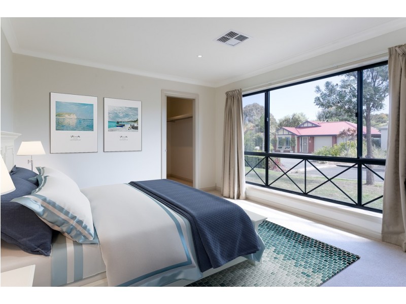 7 ROBB STREET, Encounter Bay SA 5211
