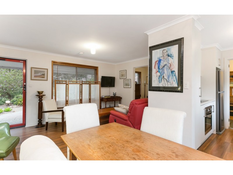 8 DAVID STREET, Mccracken SA 5211