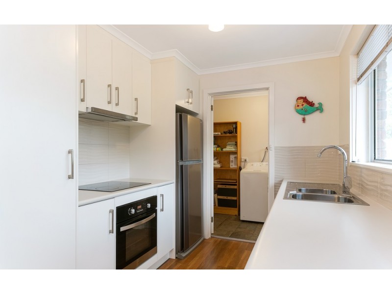 8 DAVID STREET, Mccracken SA 5211