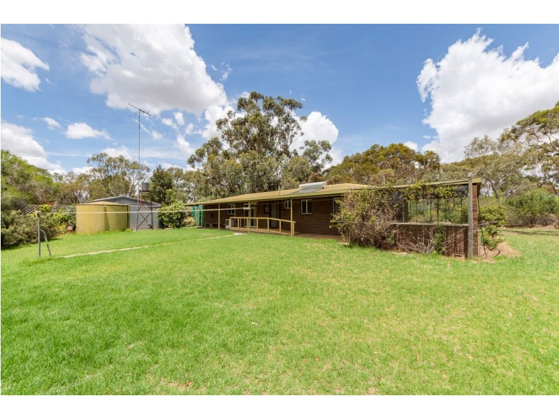 25 MANSE ROAD, Strathalbyn SA 5255