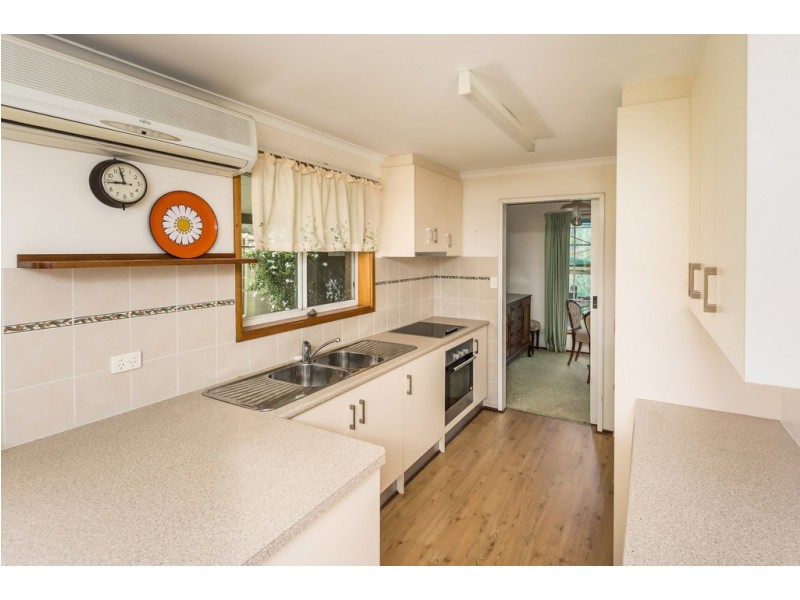 25 MANSE ROAD, Strathalbyn SA 5255