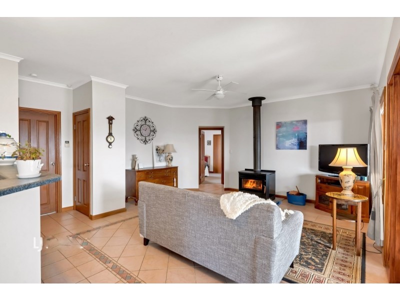 36 Tjilbruke Drive, Encounter Bay SA 5211