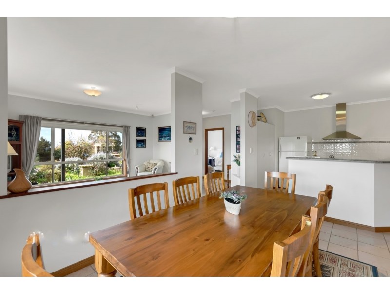 36 Tjilbruke Drive, Encounter Bay SA 5211