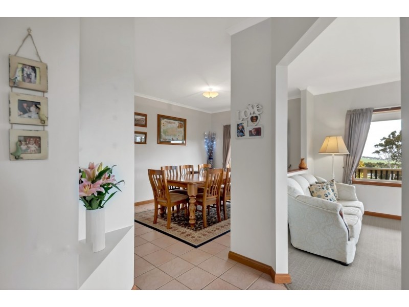 36 Tjilbruke Drive, Encounter Bay SA 5211