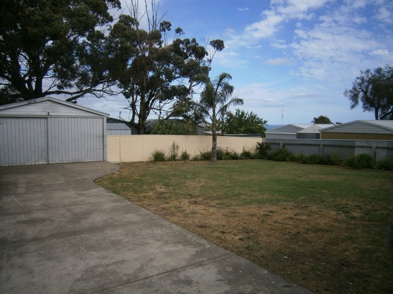 10 Newell St, Hayborough SA 5211